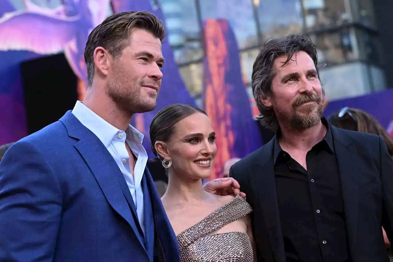 Natalie Portman Jokes About Chris Hemsworth's Failed School Pickup Strategy