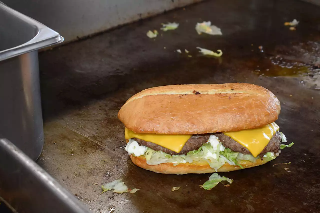 Your fast food faves may have originated at this Calif. drive-in