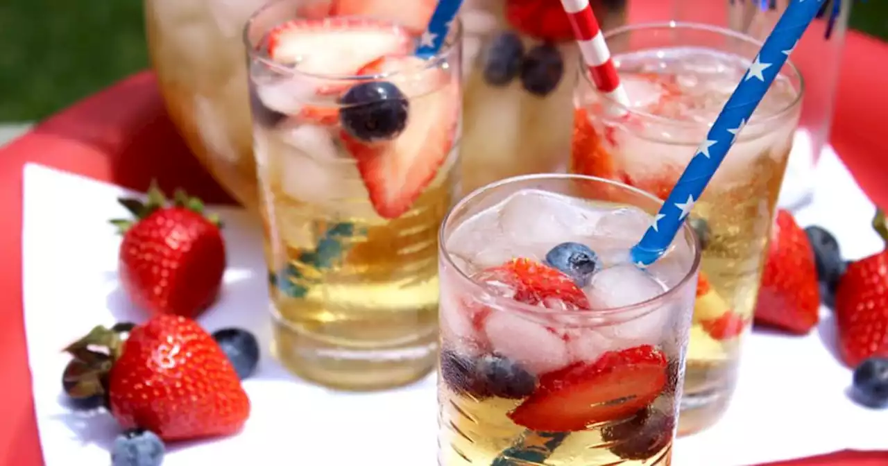 16 festive cocktails to make for the Fourth of July