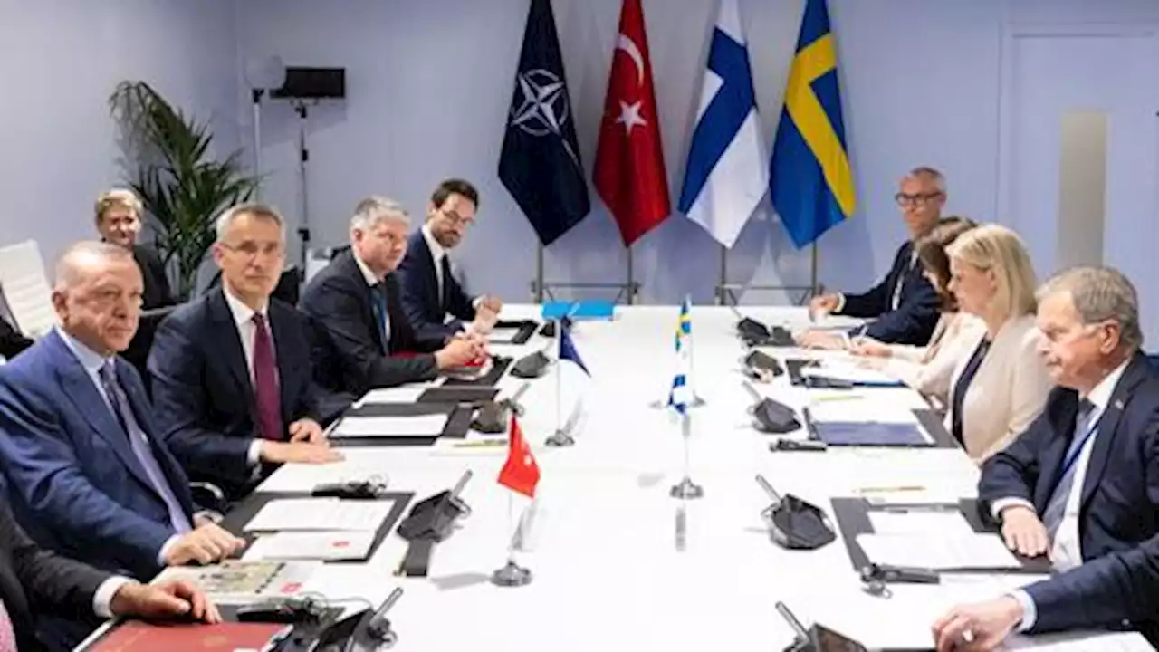 Türkiye signs memorandum with Sweden, Finland over their NATO bids