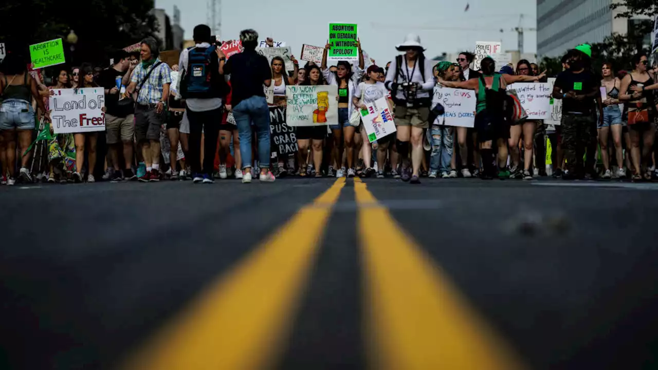 Poll: SCOTUS Anti-Abortion Ruling Could Motivate Strong Dem Turnout in Midterms