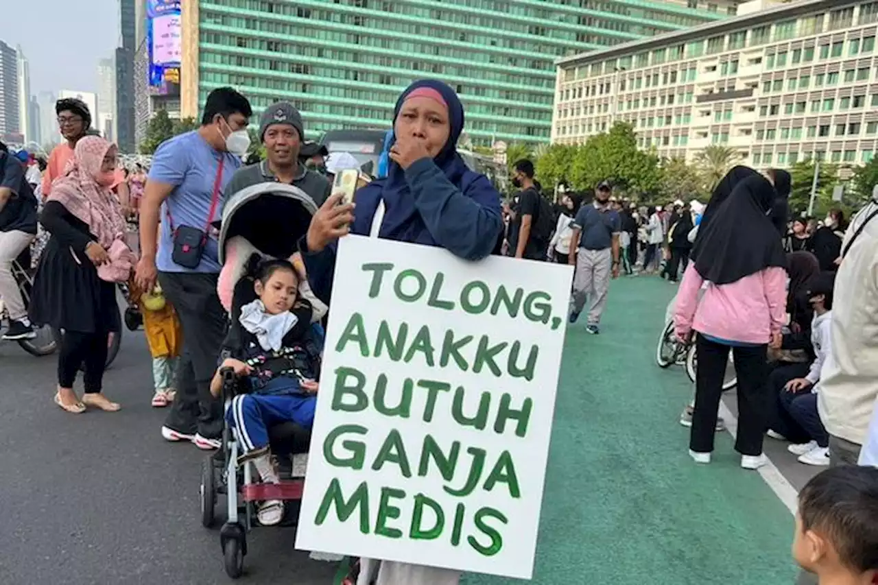 Ibu rayu mahkamah luluskan penggunaan ganja untuk rawatan anak