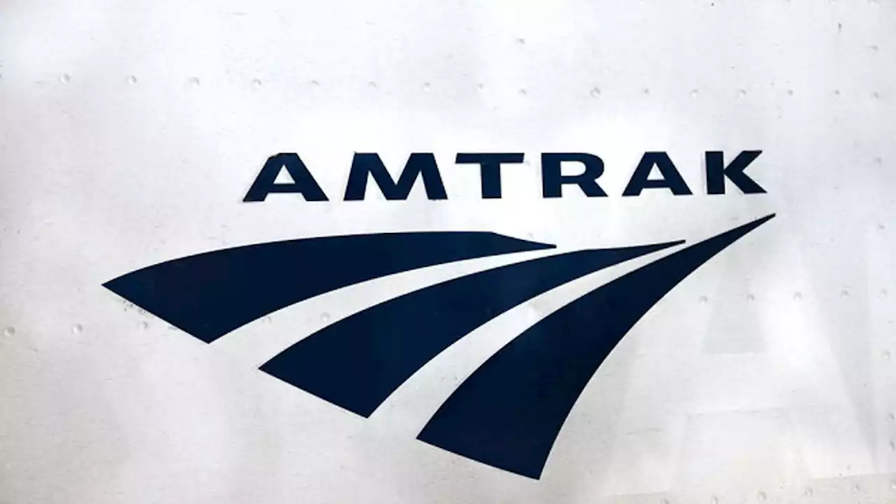 Amtrak train derails in Missouri, injuries reported