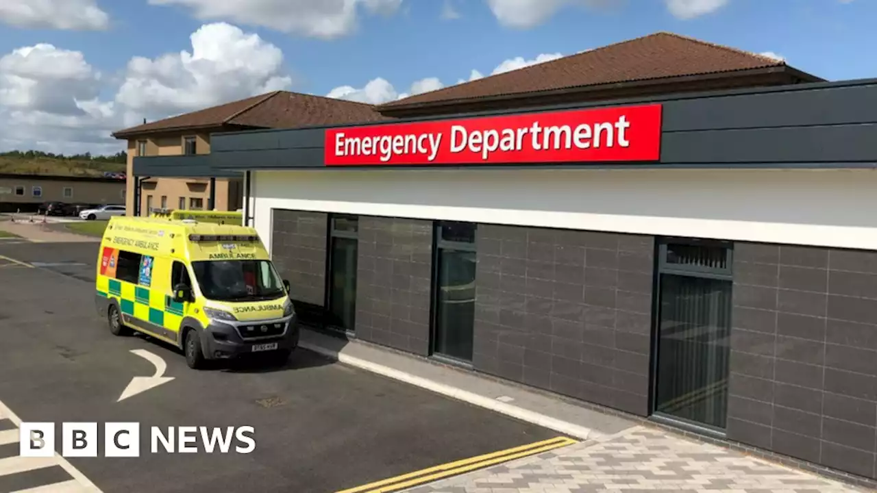 Plan to tackle ambulance handover delays at hospitals