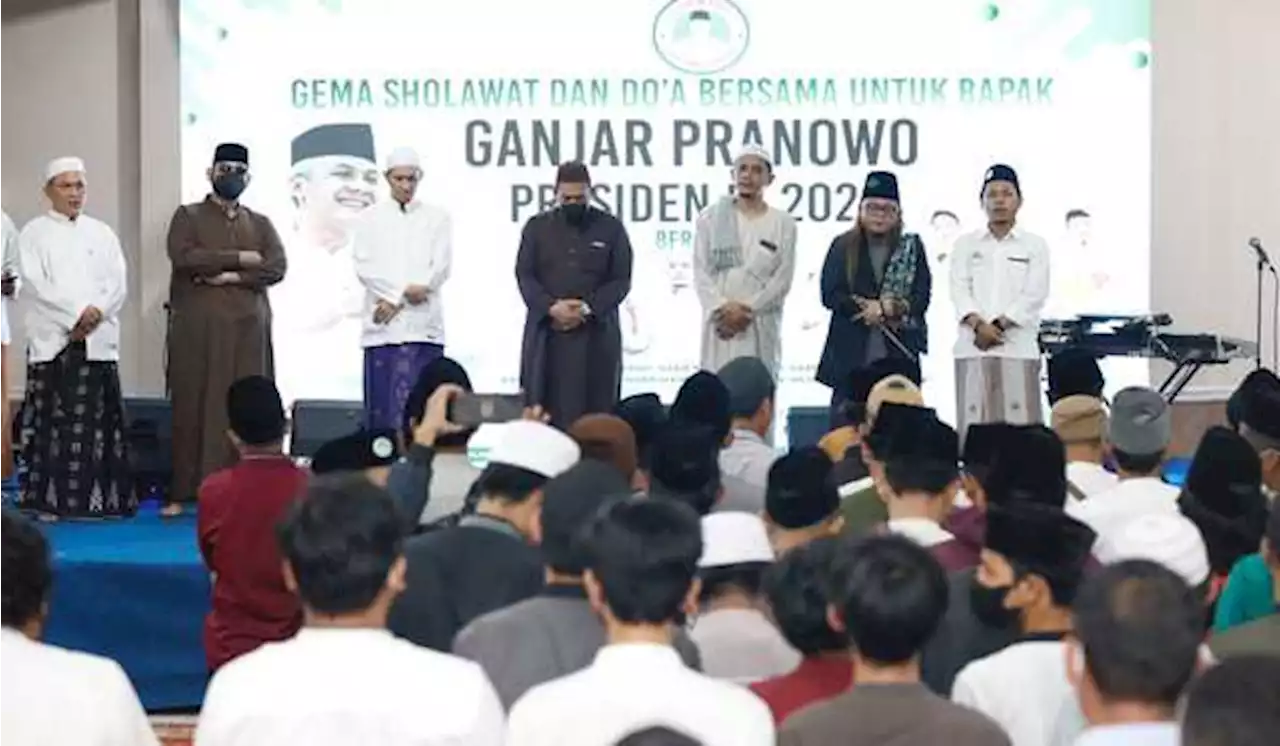 1.300 Santri Dukung Ganjar Gelar Selawat di Condet