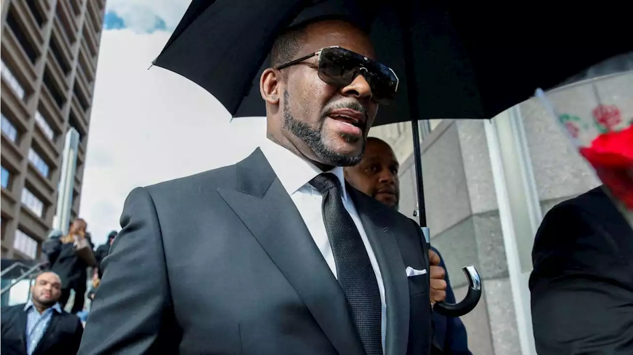 Cantor R. Kelly receberá sentença por atrair mulheres e meninas para sexo