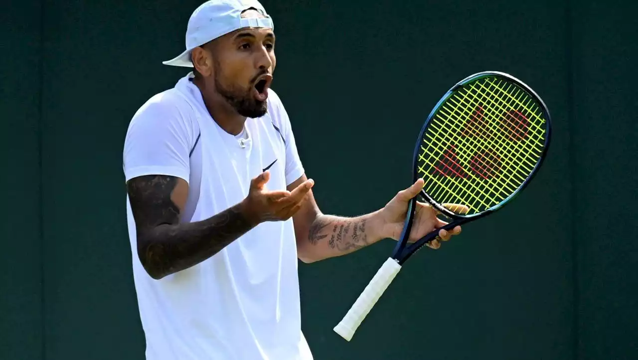 Wimbledon 2022: Tennisprofi Nick Kyrgios bespuckt einen Zuschauer