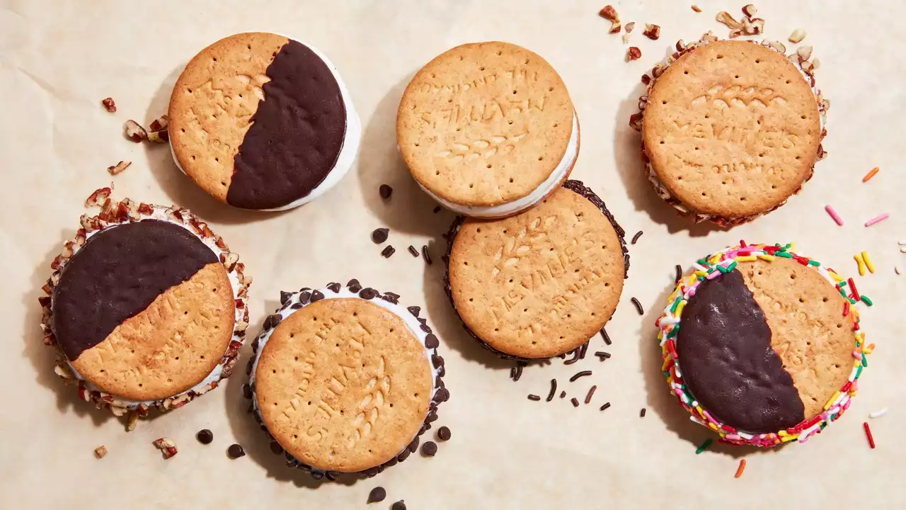 Here's Why I Make All My Ice Cream Sandwiches With These British Cookies