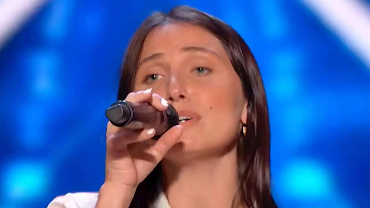 Lily Meola Sings One Of The Best Original Songs Ever On 'America's Got Talent'