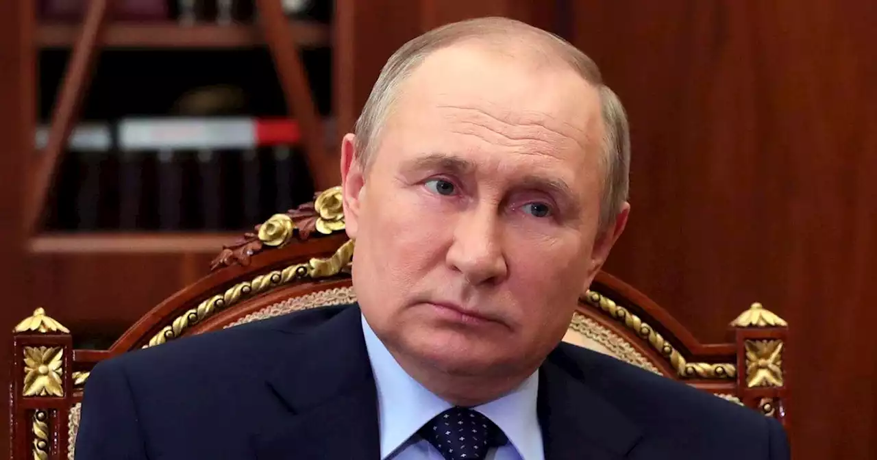 'Lunatic' Putin has 'small man syndrome' - minister says