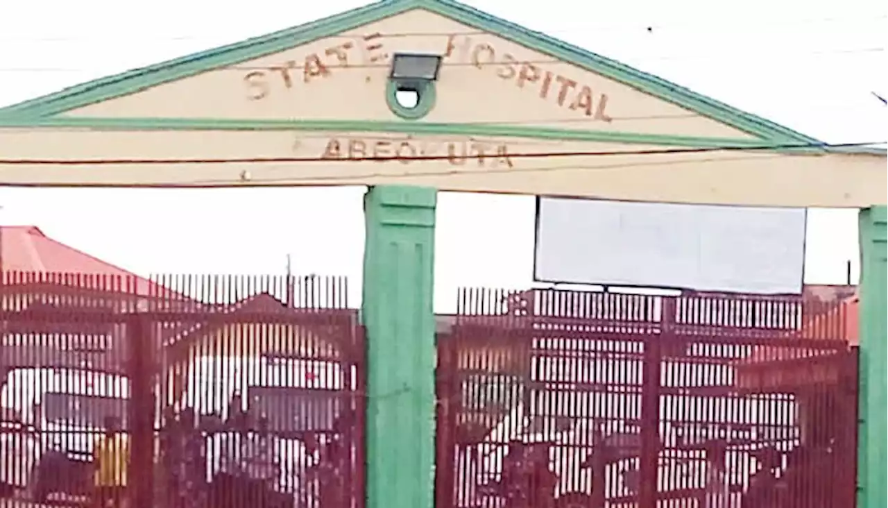 Ogun semi-literate unionists enforcing strike beat up PUNCHman for working