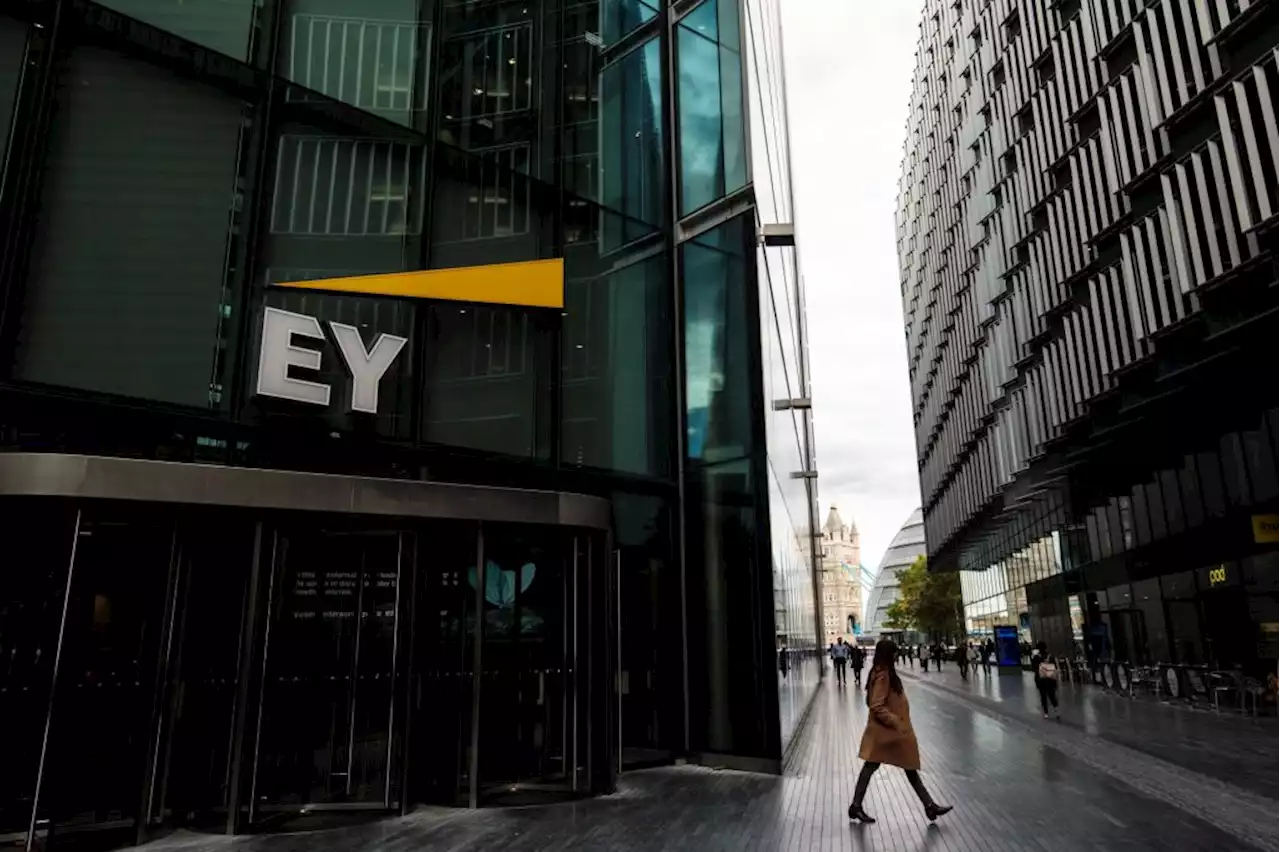 EY to pay $100m to settle US charges of staff cheating on exams