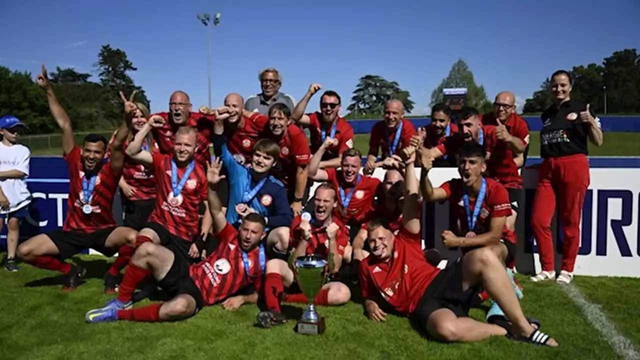 Selección alemana se coronó campeona en el primer torneo europeo de fútbol de refugiados