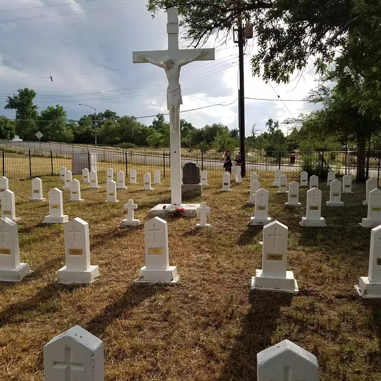 Cemetery at Loretto Heights in Denver to close, bodies of 62 nuns will be relocated