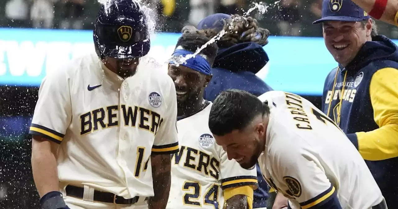 Brewers bash Taylor Rogers, extend Padres' losing streak