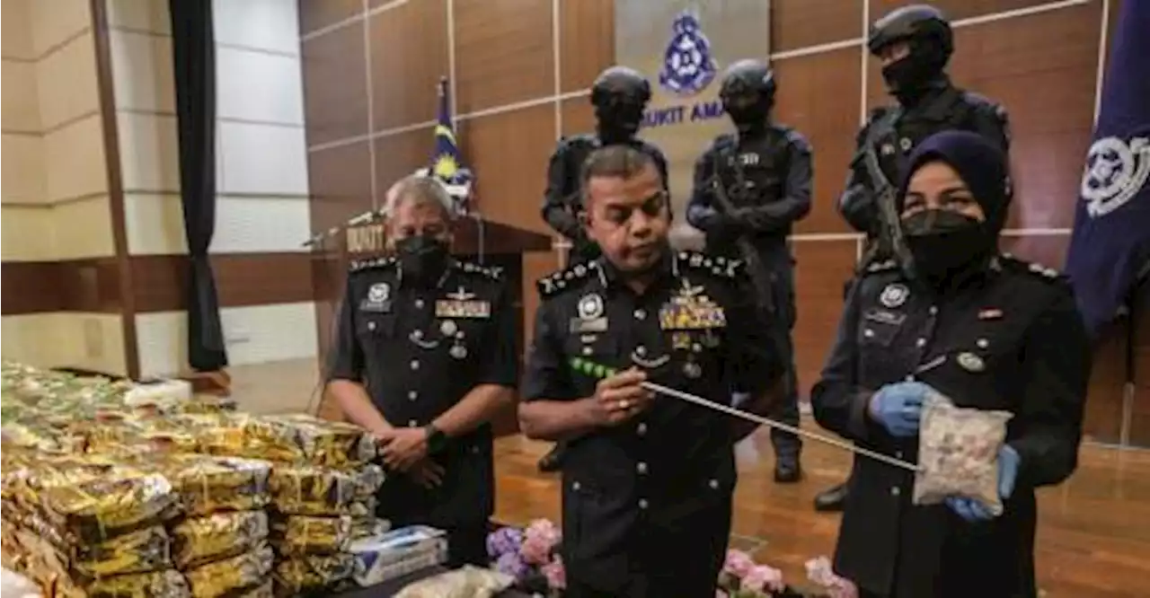 Federal cops smash syndicate smuggling drugs to Indonesia