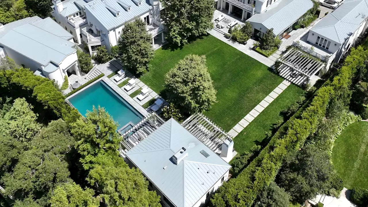 Jennifer Lopez and Ben Affleck May Have Purchased Massive Beverly Hills Estate