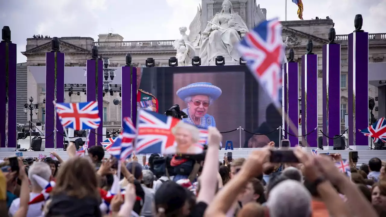 U.K. says ‘thank you, ma’am’ to queen at Platinum Jubilee spectacle