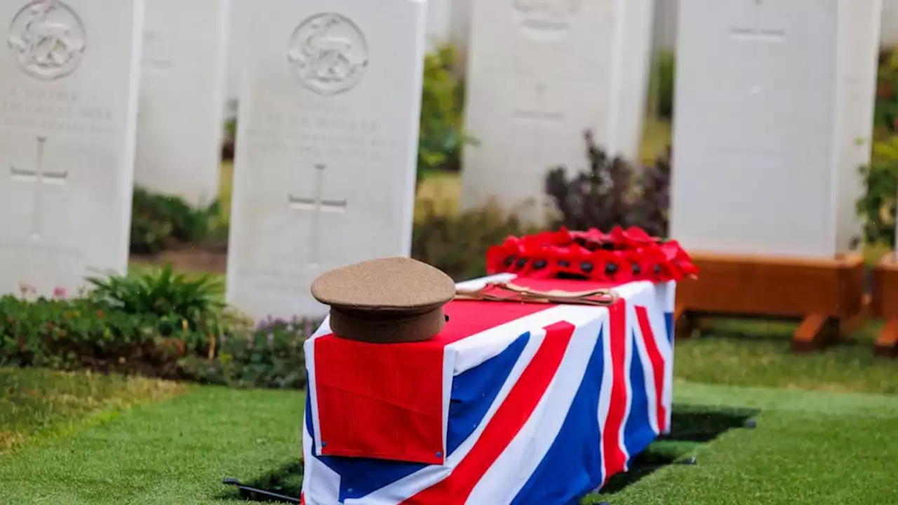 Remains of 7 WWI soldiers given military burial in Flanders