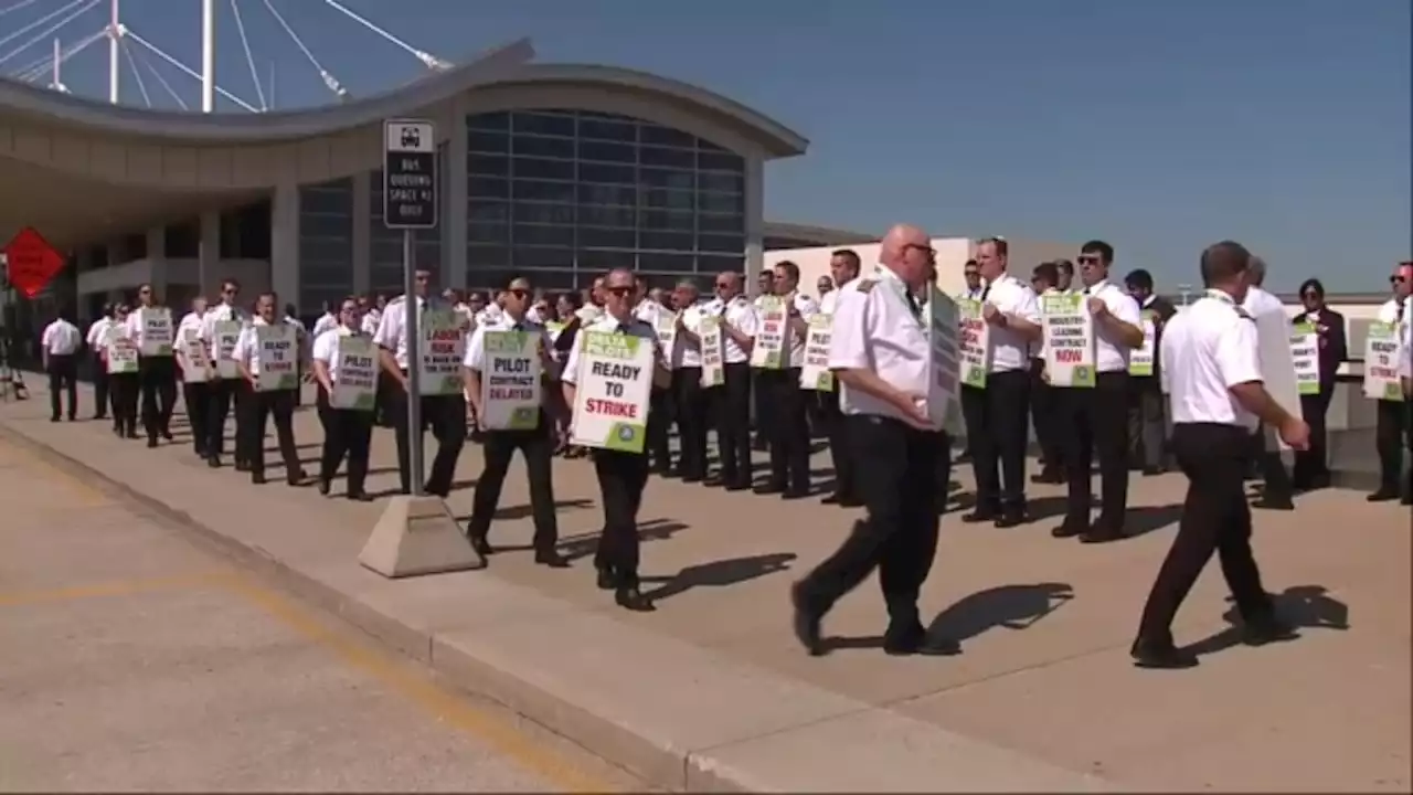 Delta pilots picketing at JFK, airports nationwide in contract push ahead of July 4 holiday weekend