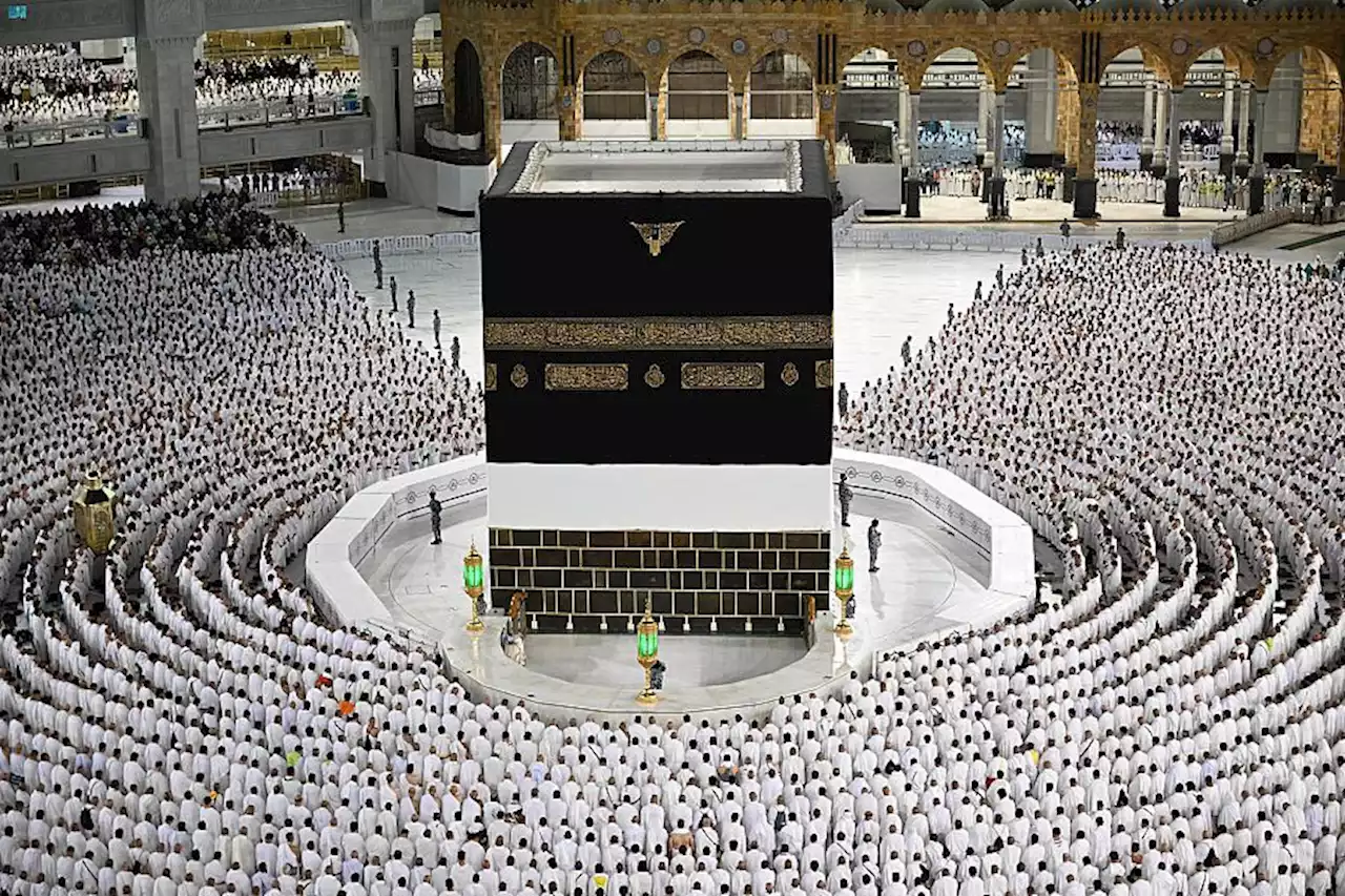 تجّهيز كامل الطاقة الاستيعابية للمسجد الحرام وساحاته لحجاج بيت الله الحرام