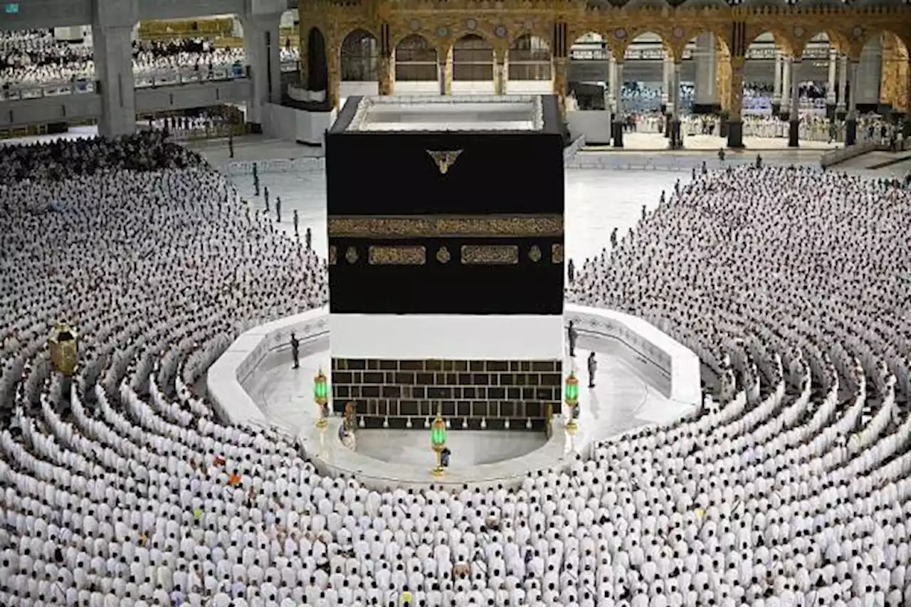 تجهيز كامل الطاقة الاستيعابية للمسجد الحرام وساحاته للحجاج