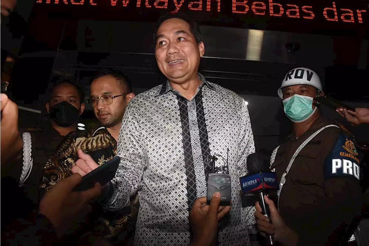 Status Hukum Eks Mendag Muhammad Lutfi Usai Diperika Pekan Lalu | Kabar24 - Bisnis.com