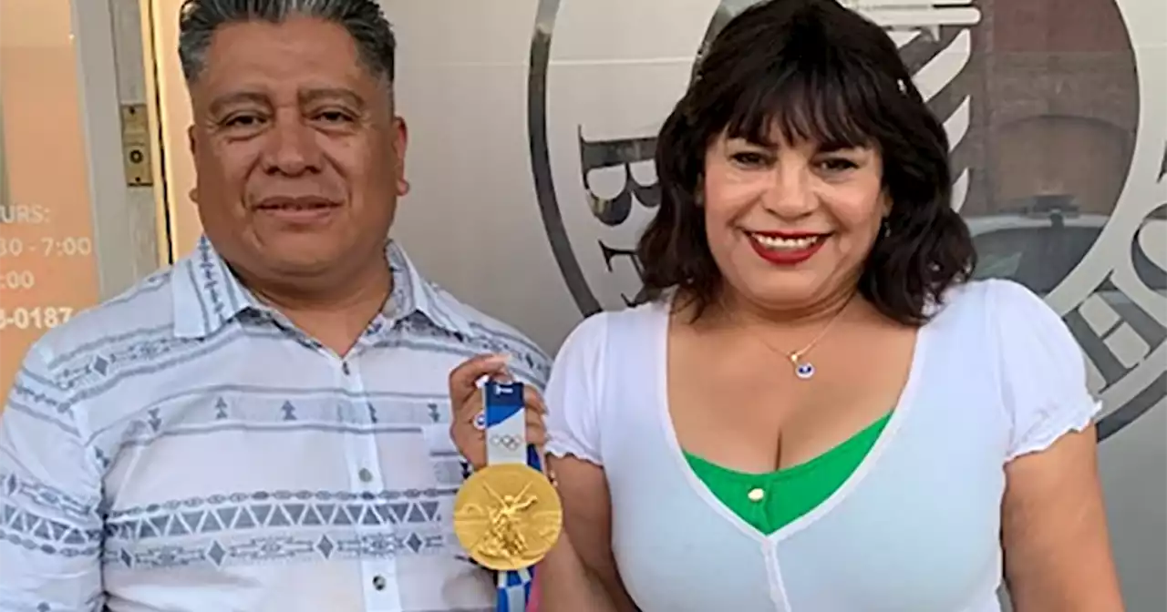 Couple finds Jordyn Poulter's stolen Olympic gold medal at their Anaheim barbershop