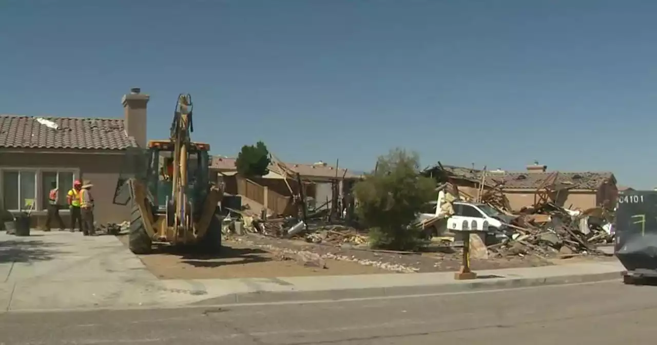 Explosion levels home, damages several others in Victorville