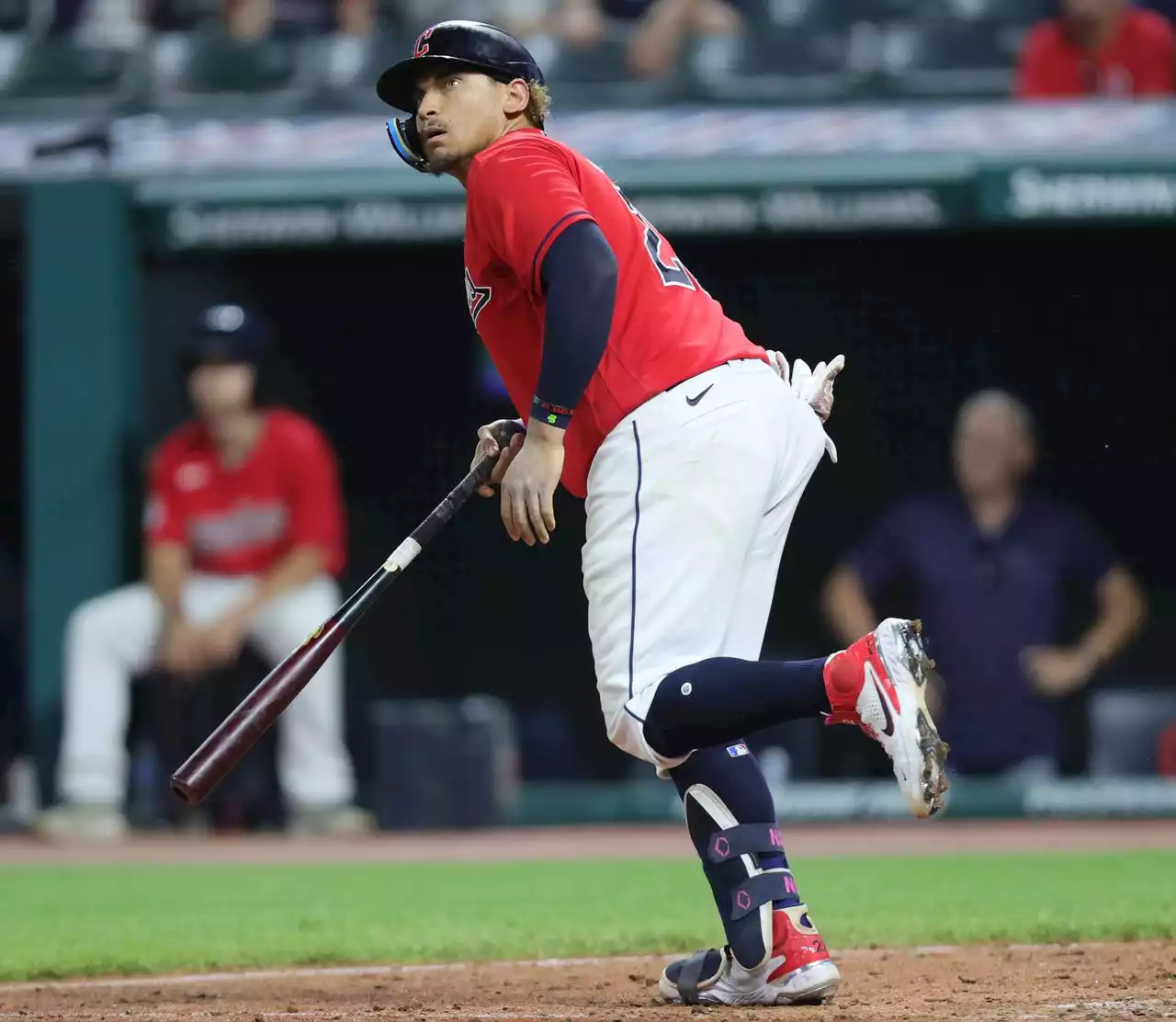 Josh Naylor’s dramatic walk-off blast caps 4-run 10th inning as Guardians shock Twins 7-6