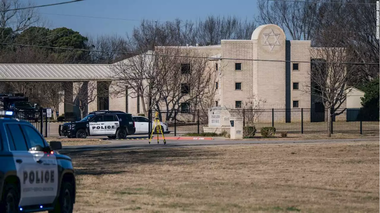 Seller of weapon used to take hostages at Texas synagogue pleads guilty to federal charge