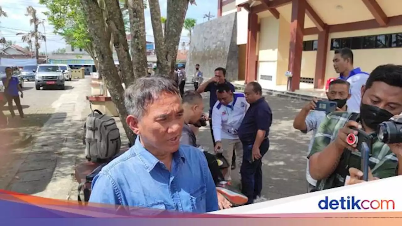 PD Kesulitan Jalin Koalisi dengan PDIP, Andi Arief: Hasto Menutup Diri