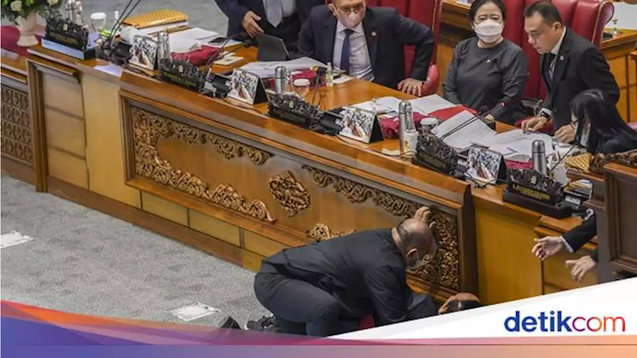 Waka Banggar DPR RI Ambruk di Depan Puan Maharani, Diduga Akibat Hipertensi