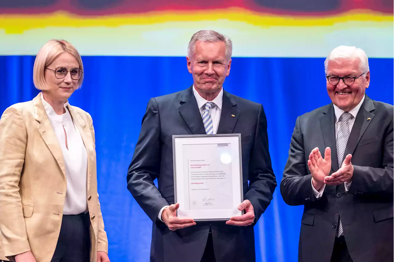 Osnabrück - Christian Wulff nimmt Ehrenbürgerschaft in Osnabrück entgegen - Laudatio von Nach-Nachfolger Steinmeier