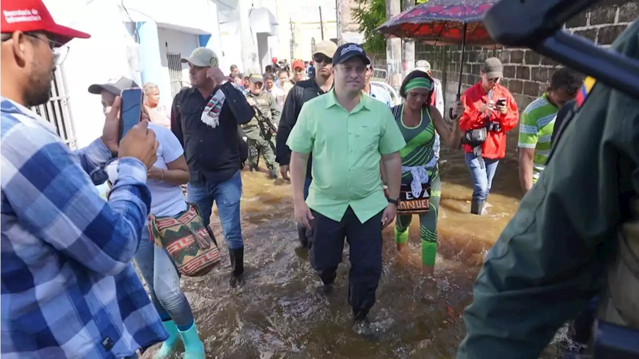Gobernador de Sucre constató la magnitud de la tragedia en la Mojana