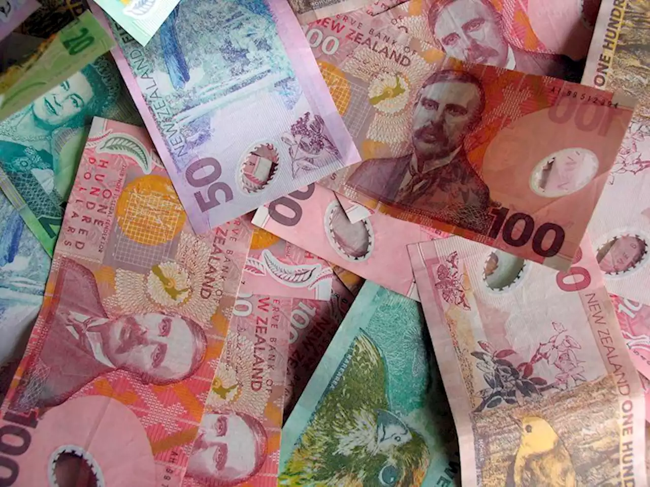 NZD/USD: Extra losses likely below 0.6200 – UOB