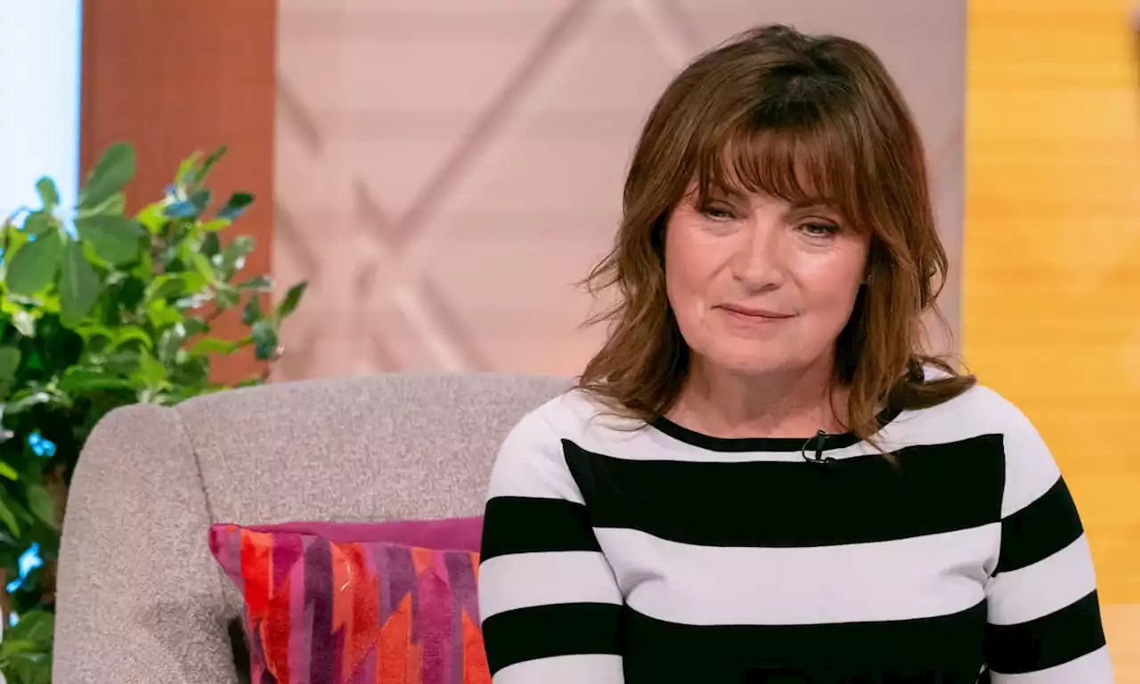 Lorraine Kelly apologises to viewers as she fights back tears