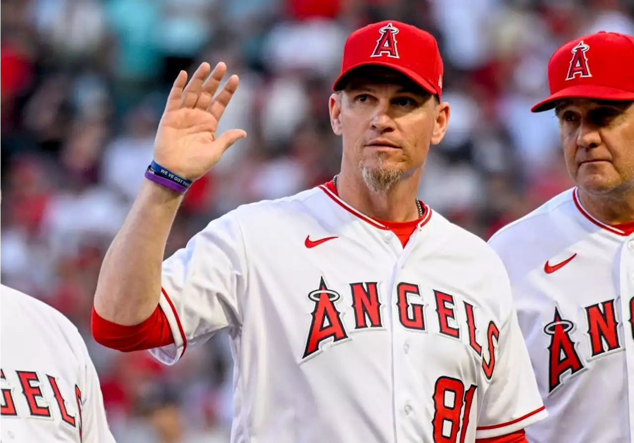 Angels still deciding who will manage Sunday, Tuesday