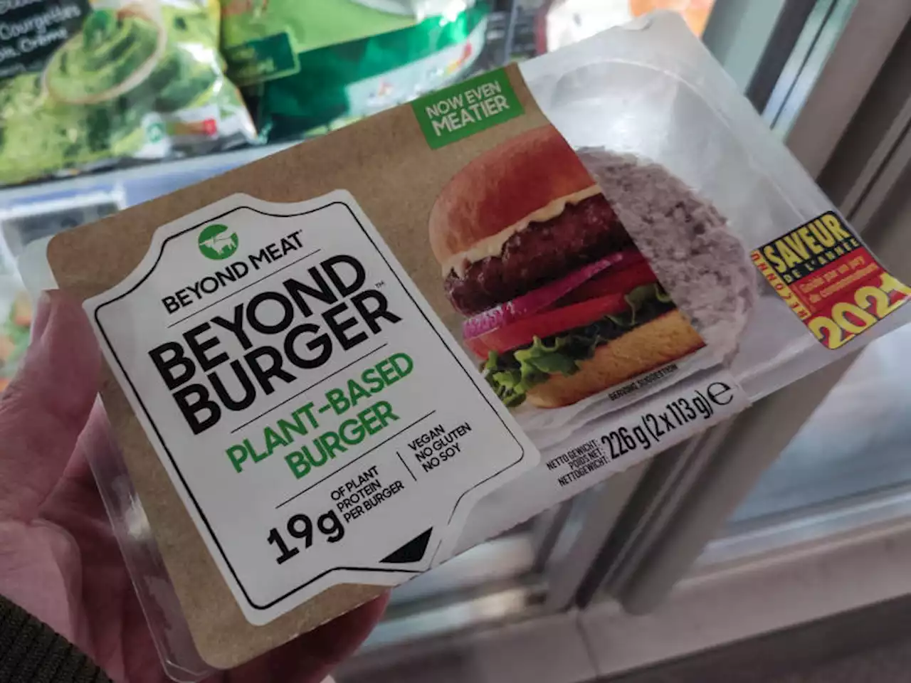 Steak végétal, saucisse vegan : les dénominations liées à la viande pour les produits végétaux interdites