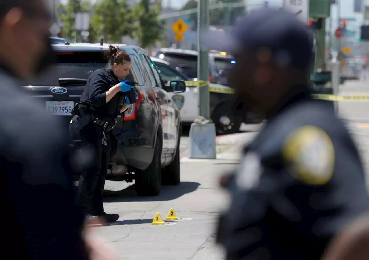 Two shot in East Oakland neighborhood