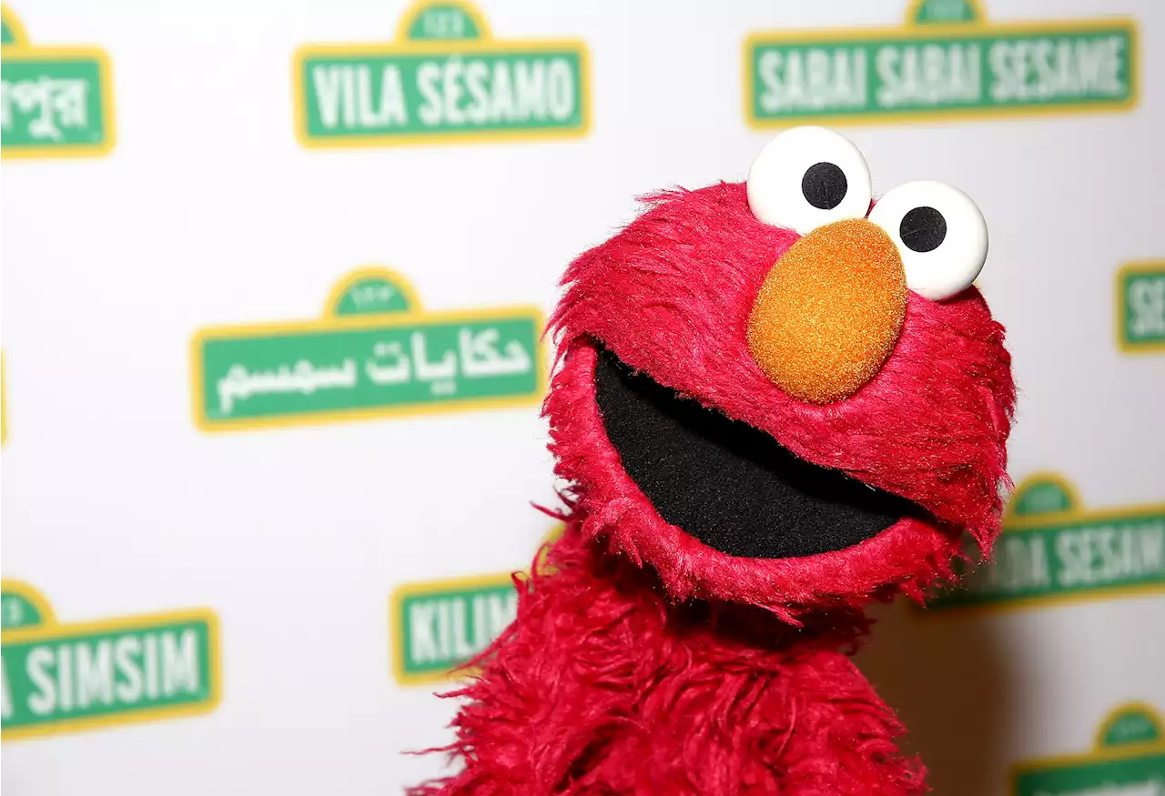 Sesame Street's 'Elmo' Gets COVID-19 Vaccine in PSA