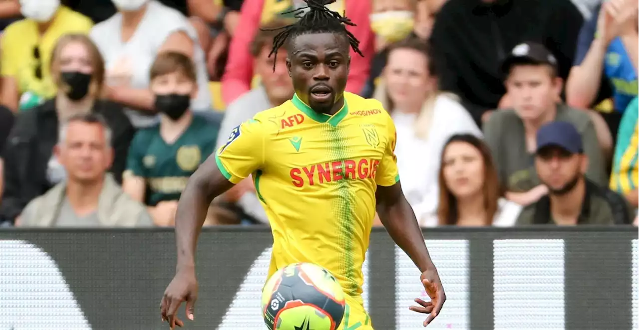 Moses Simon, Akinwunmi nominated for CAF Awards - Premium Times Nigeria