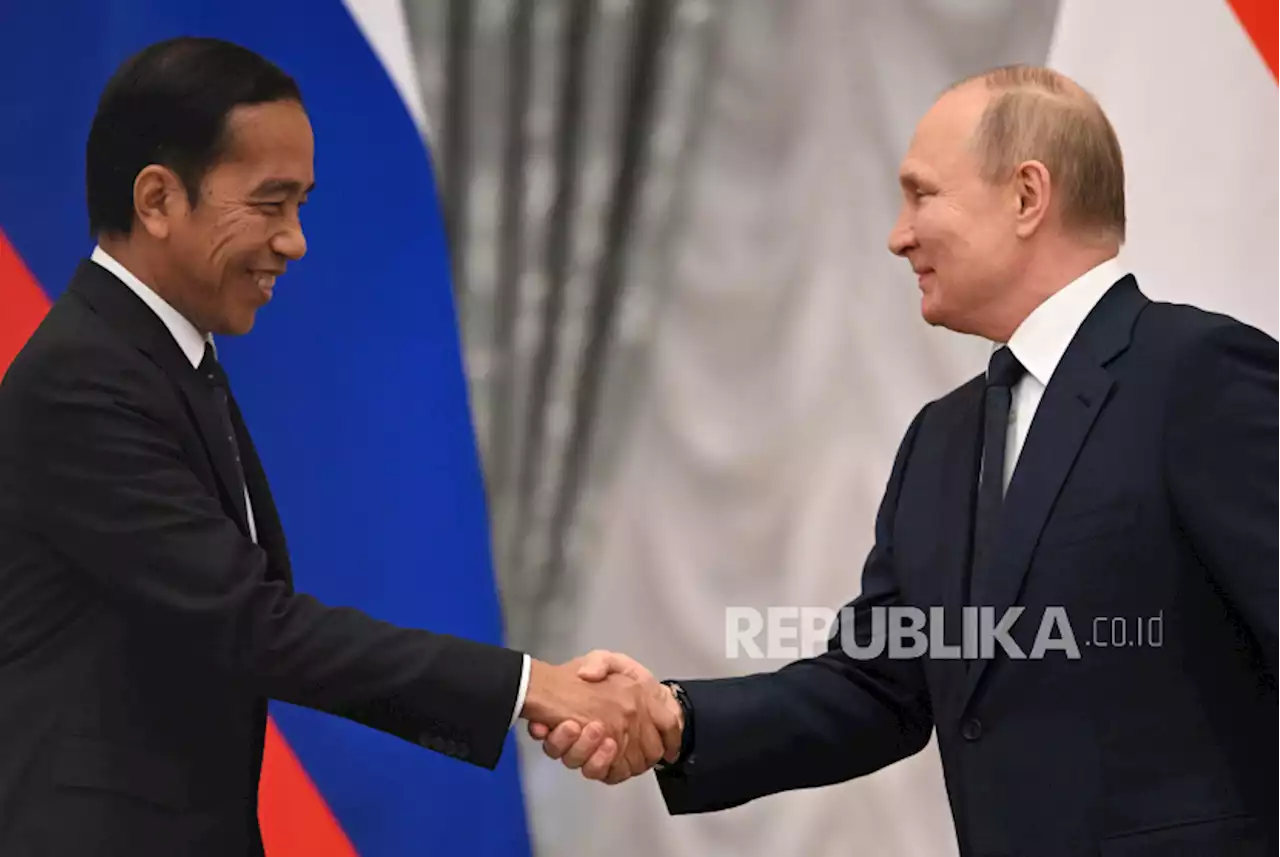 Jokowi: Presiden Putin Jamin Keamanan Ekspor Pangan dari Ukraina |Republika Online