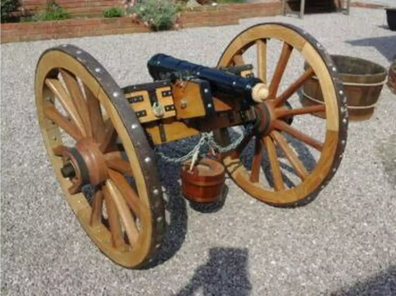 £35,000 Lamborghini book and replica cannon – unusual items on eBay in Shropshire