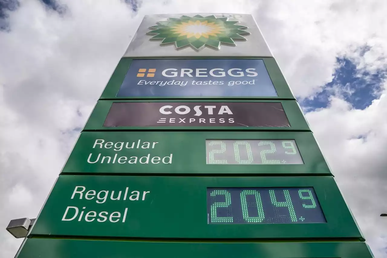 Drivers 'being taken for fools' as fuel prices rise despite wholesale costs dropping