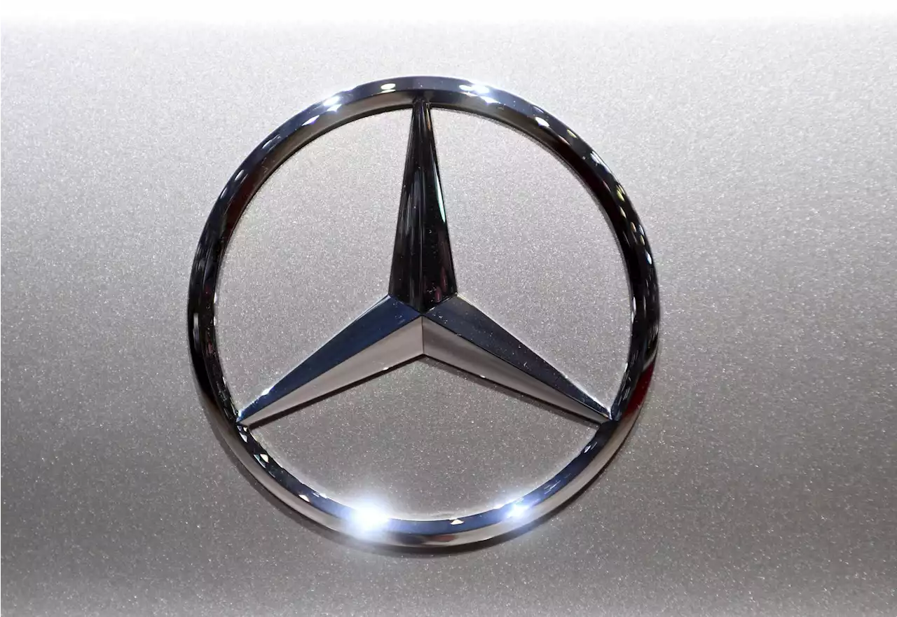 Mercedes richiama 1 milione di auto per possibili problemi freni