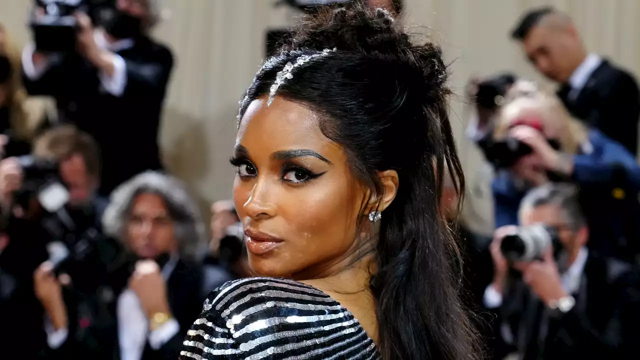 Ciara's Platinum Blonde Curls Are Ready for a Twerk Session