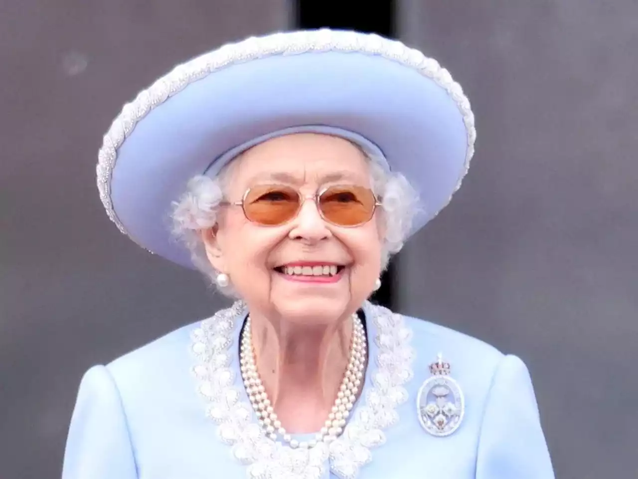 American tourists once met the Queen and had no idea who she was — so she played a joke on them | Businessinsider