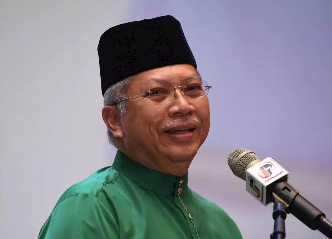 Annuar: Use social media responsibly