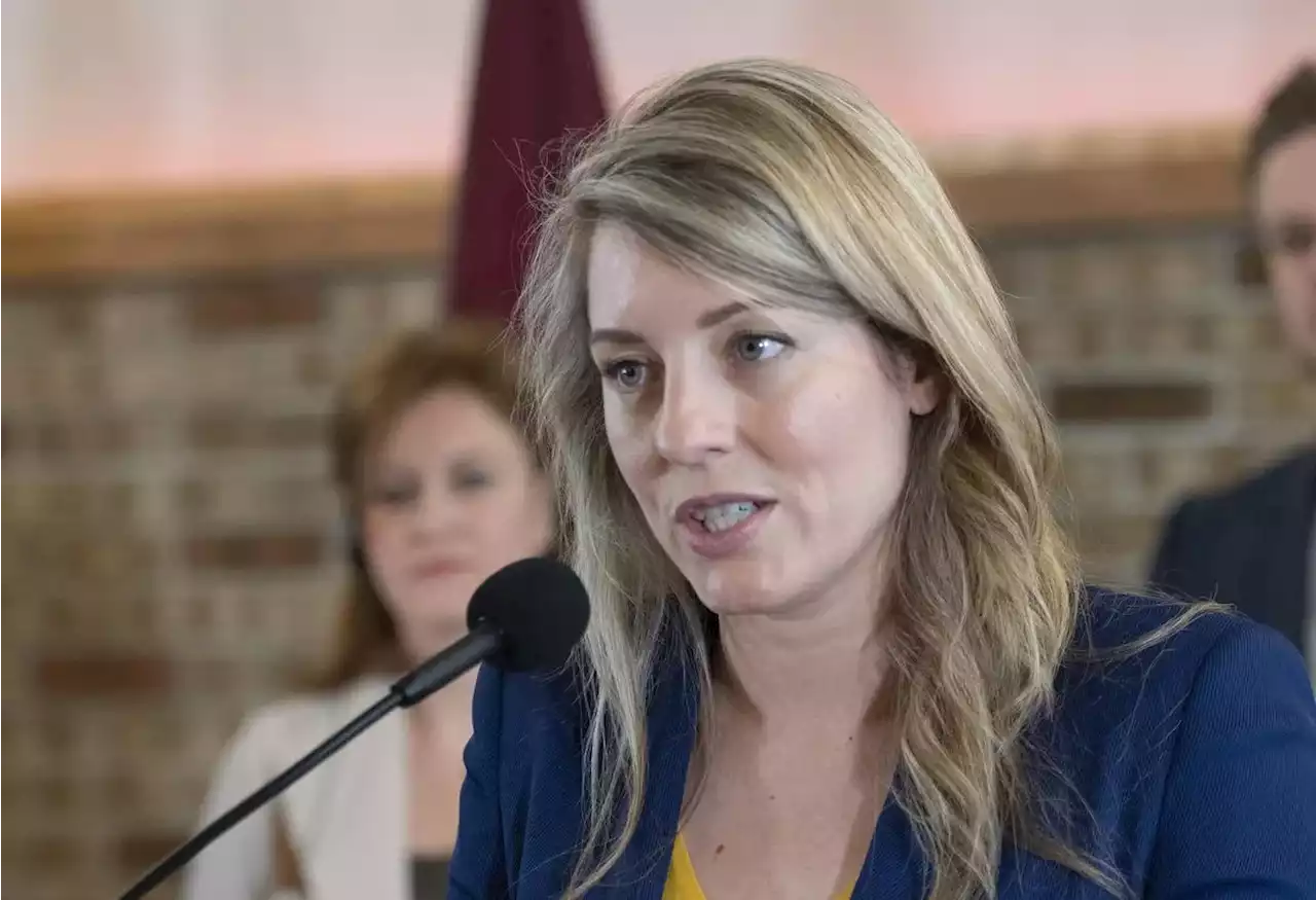 Canada can and should do more to help Ukraine, MélanieJoly says